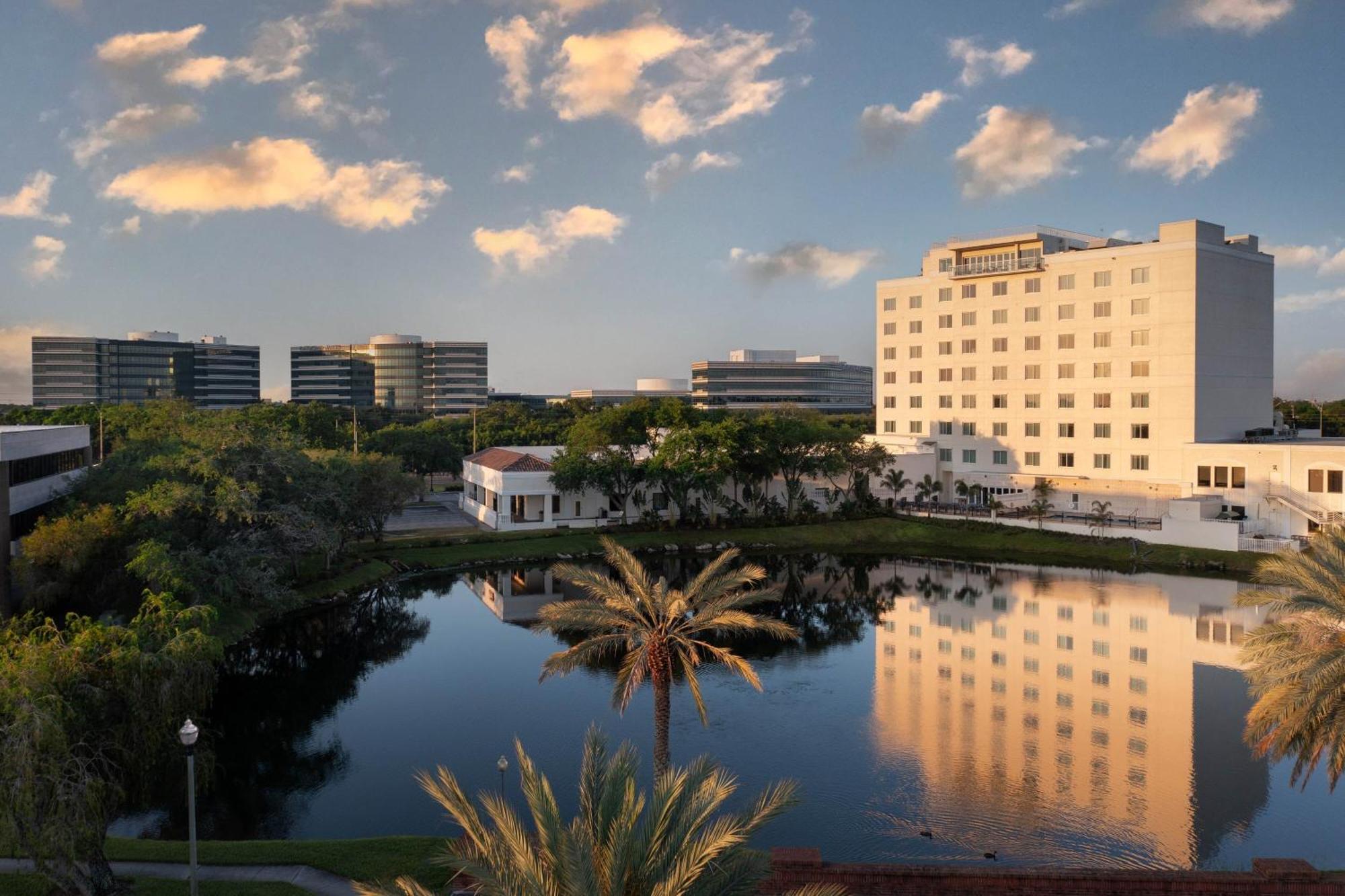 The Karol Hotel, St. Petersburg Clearwater, A Tribute Portfolio Hotel Экстерьер фото
